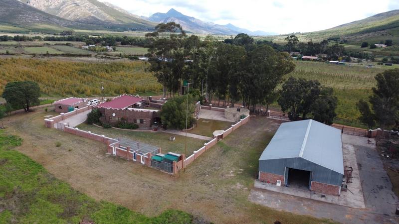 6 Bedroom Property for Sale in Joubertina Rural Eastern Cape